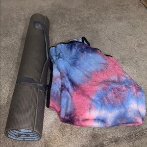 Gray Yoga Mat with Tie-Dye Towel